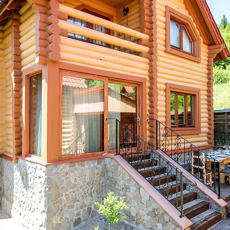 шалe у пилипці Pylypets Chalet Pilipets