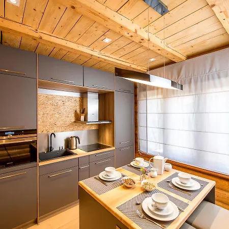 шалe у пилипці Pylypets *